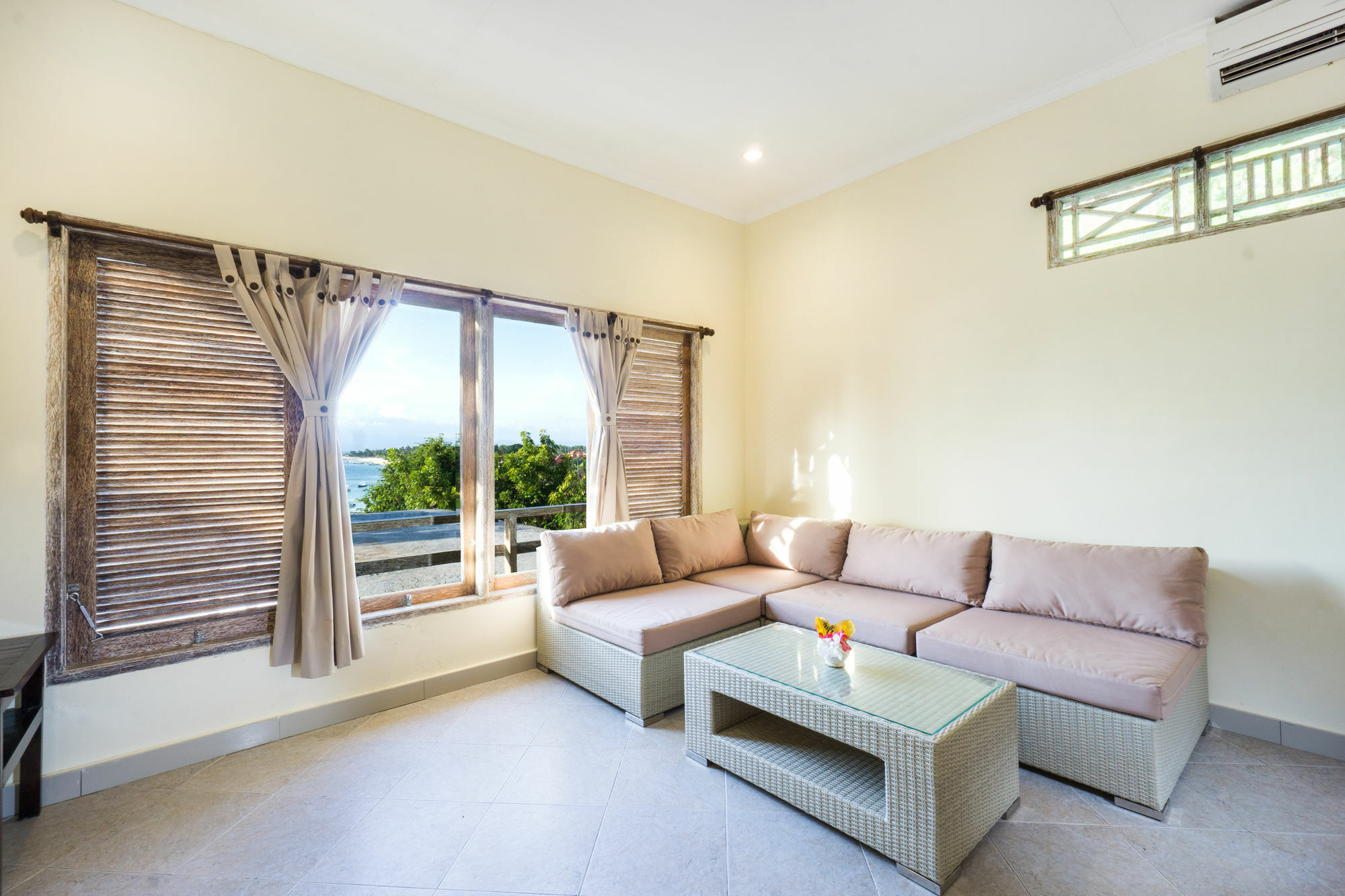 Ware Ware Surf Bungalow Lembongan Nusa Lembongan  Ngoại thất bức ảnh